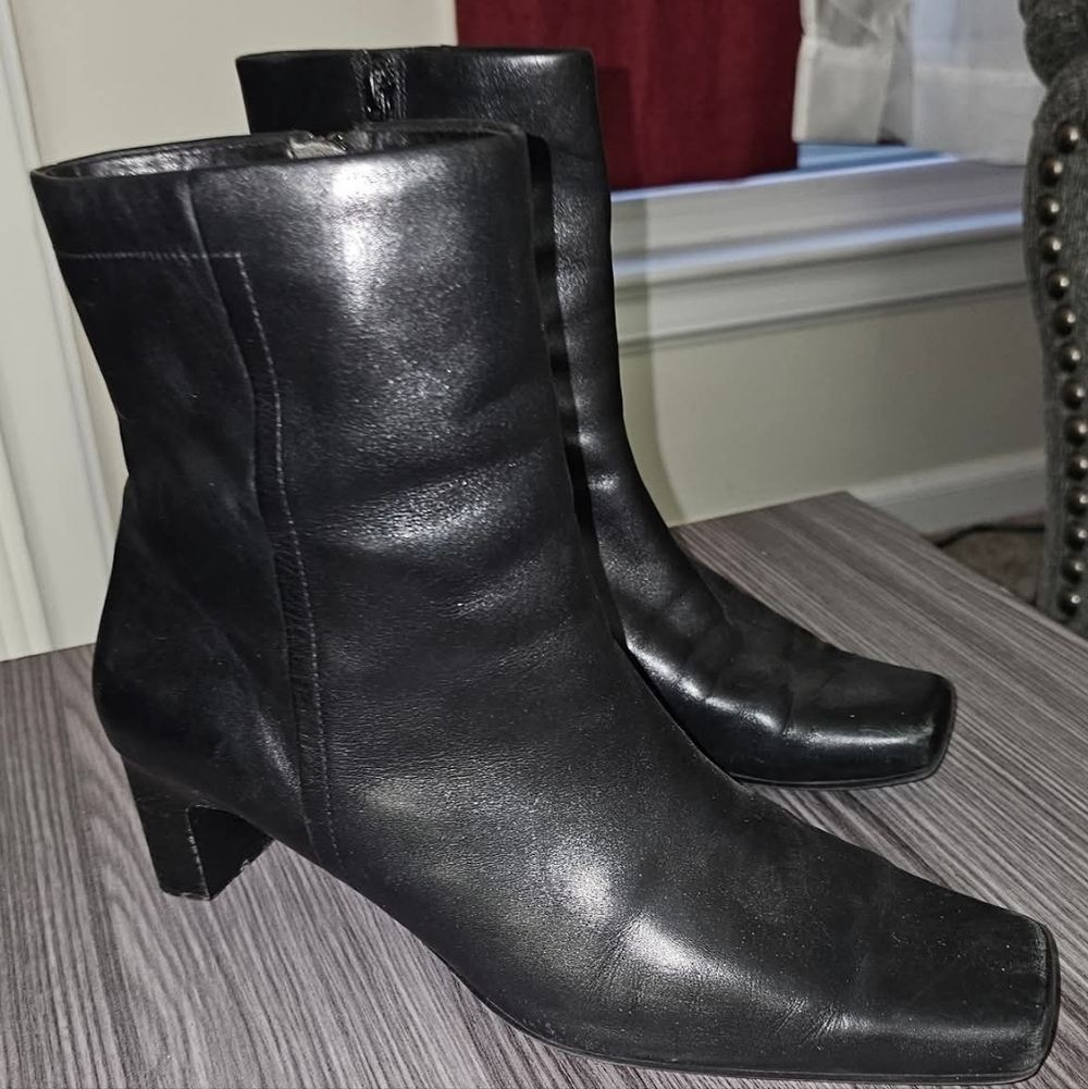 Laura Scott Womens 10 Boots